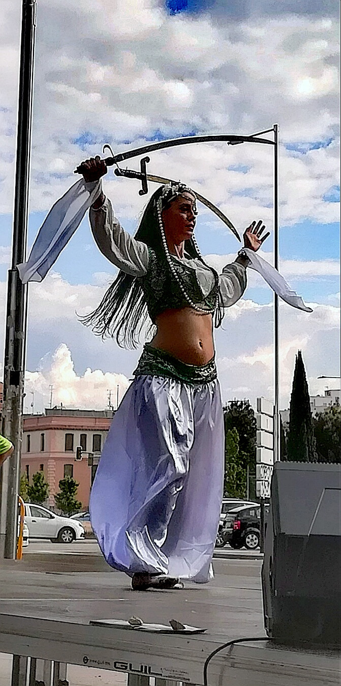 HUAWEI PRA-LX1 sample photo. La danza del sable photography