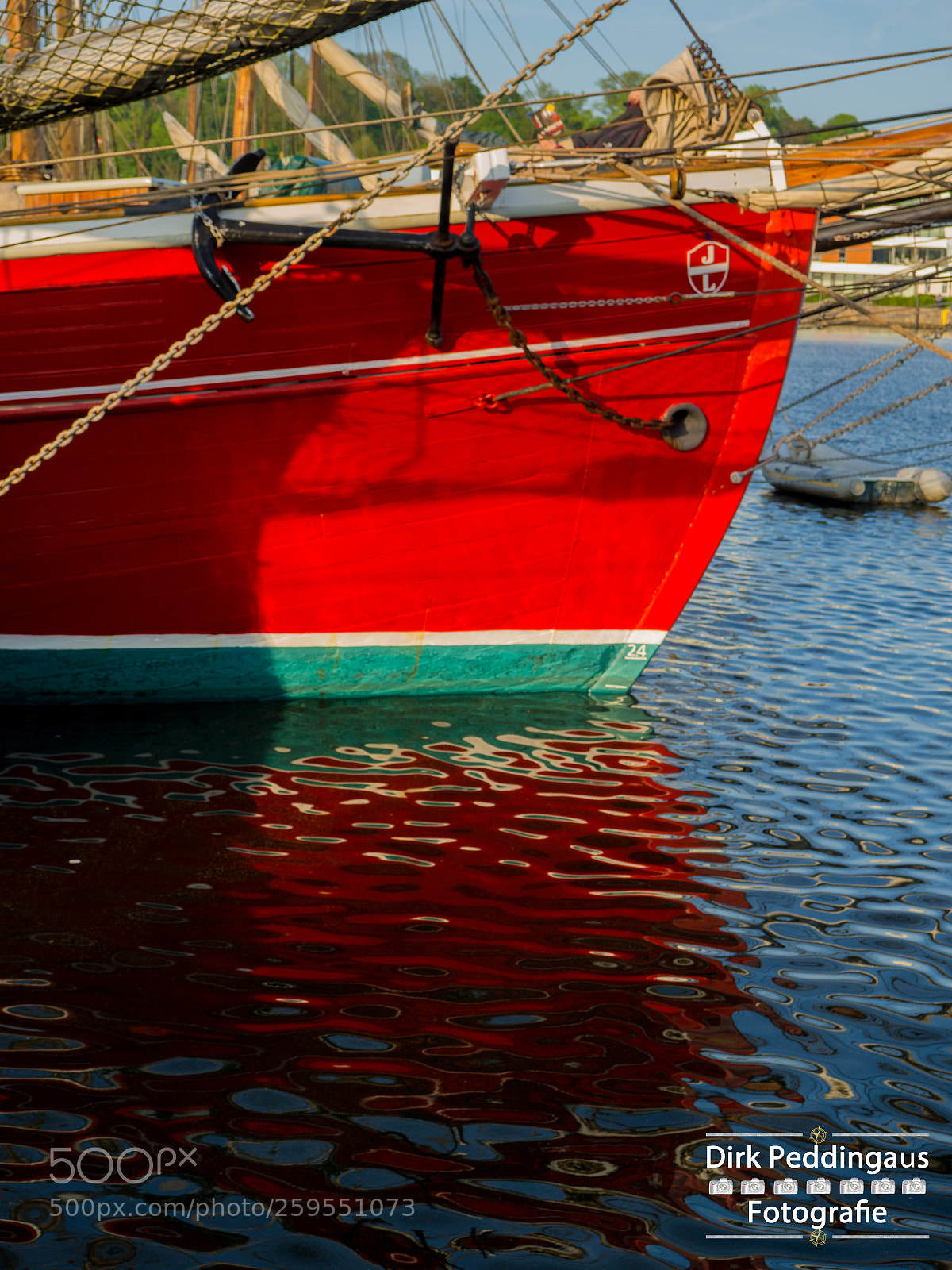 Olympus OM-D E-M10 sample photo. Red old ship photography