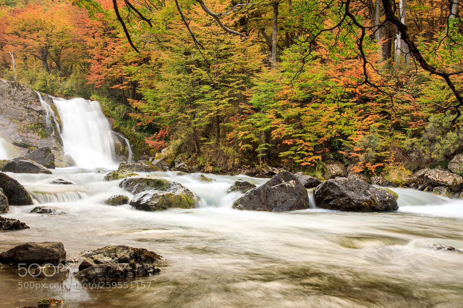 Canon EOS 5D Mark IV sample photo. Beautiful waterfall at los photography
