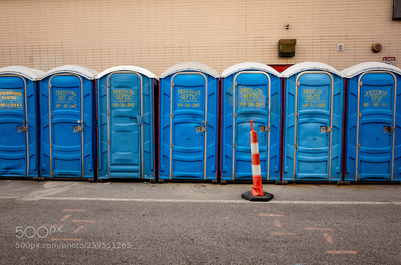 Ricoh GR II sample photo. Restroom facilities photography