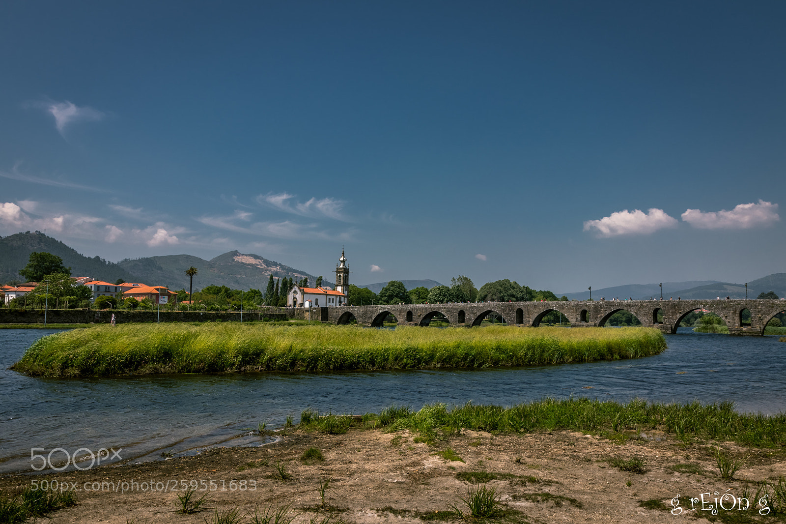 Canon EOS 80D sample photo. Ponte medieval photography