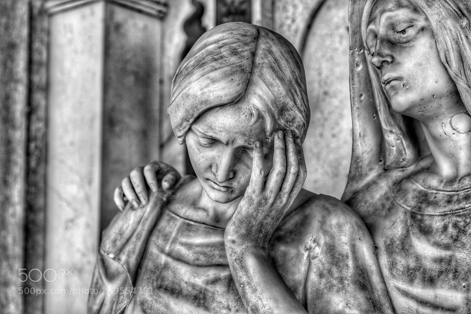 Canon EOS 6D Mark II sample photo. Don t cry cimitero photography