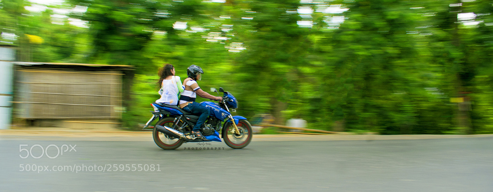 Nikon D5300 sample photo. Running love photography