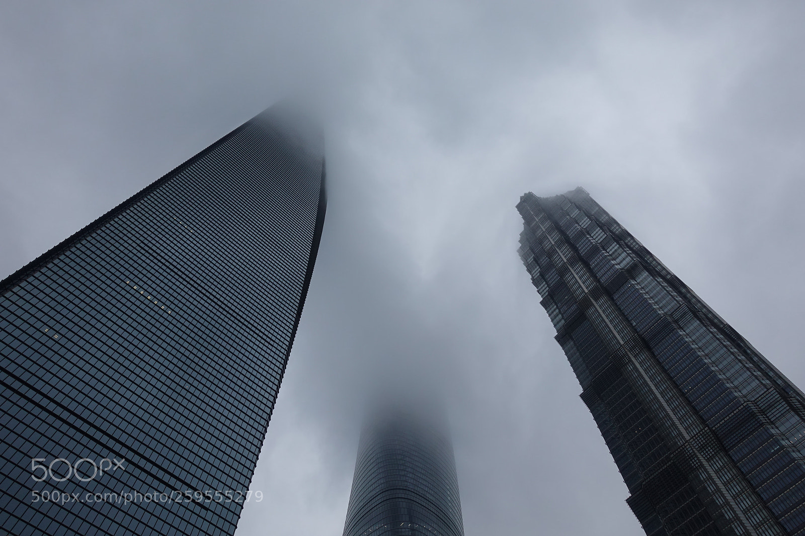 Sony DSC-RX100M5 sample photo. Foggy day photography