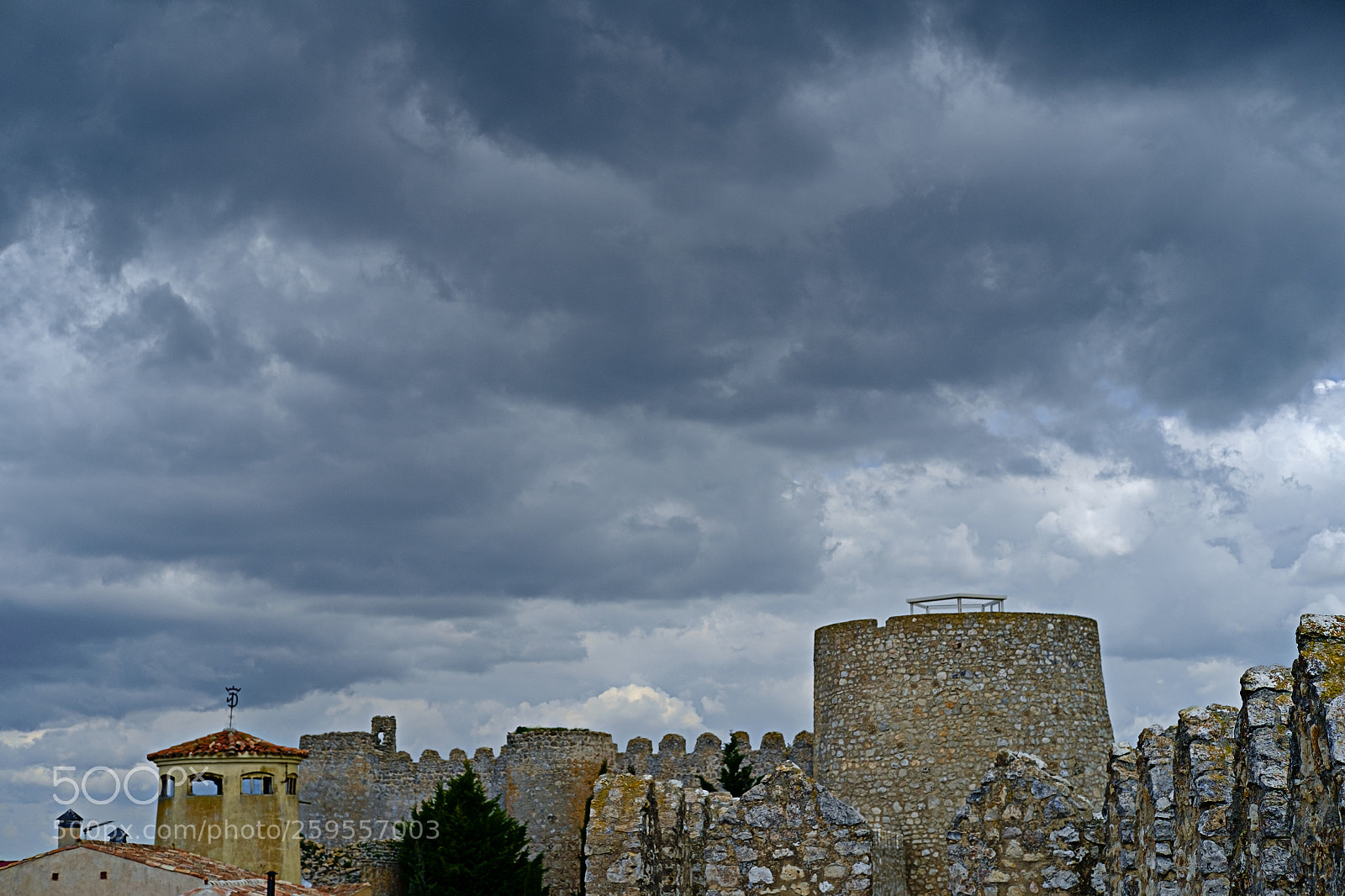 Fujifilm X-Pro1 sample photo. The walls of urue photography