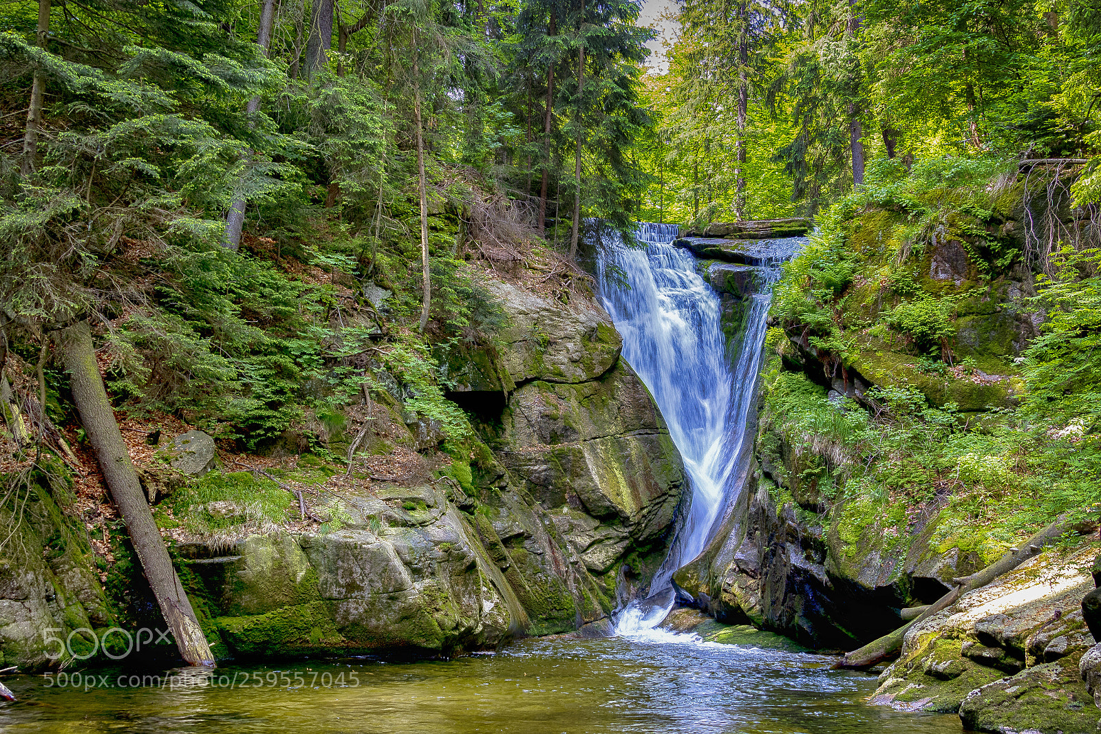 Canon EOS 760D (EOS Rebel T6s / EOS 8000D) sample photo. Szklarka waterfall - height photography