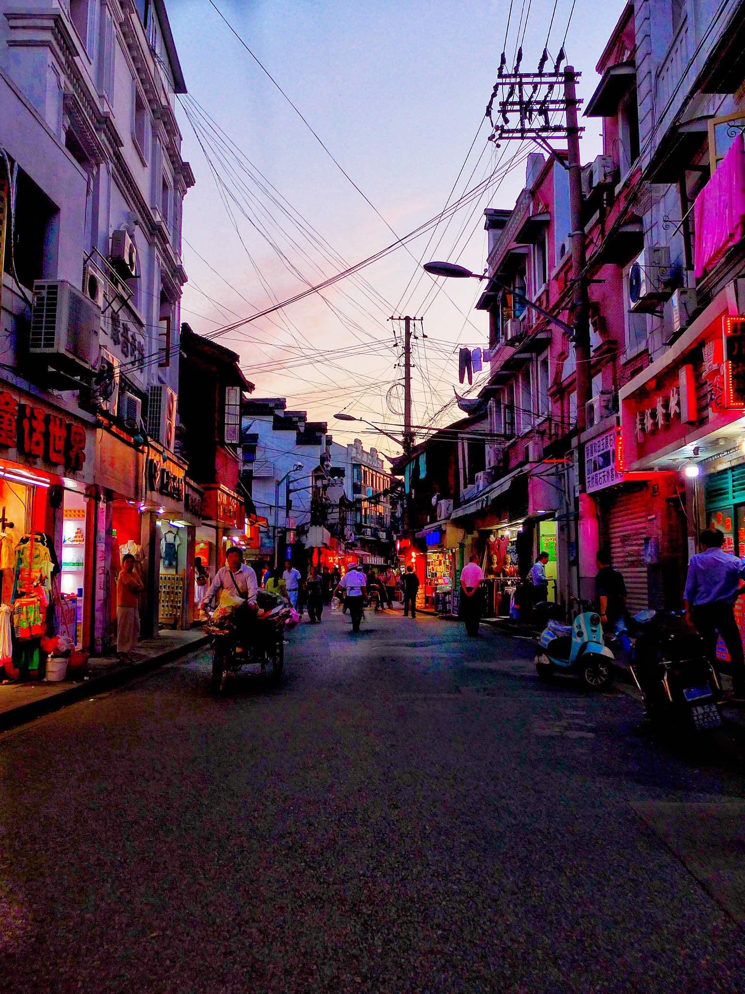 Leica C (Typ 112) sample photo. Shanghai old street photography