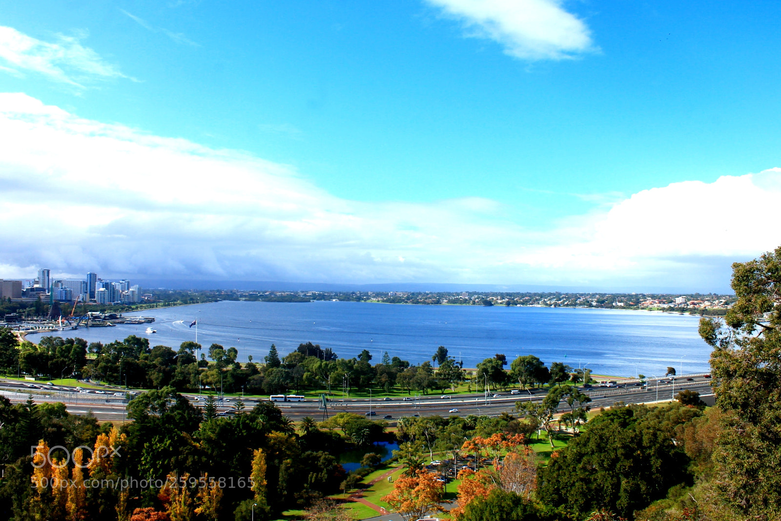 Canon EOS 1100D (EOS Rebel T3 / EOS Kiss X50) sample photo. Perth's skyline at king's photography