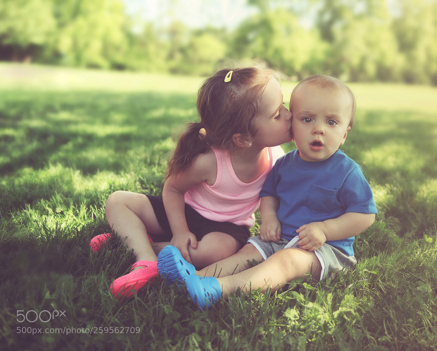 Canon EOS 5D Mark II sample photo. Sister love photography