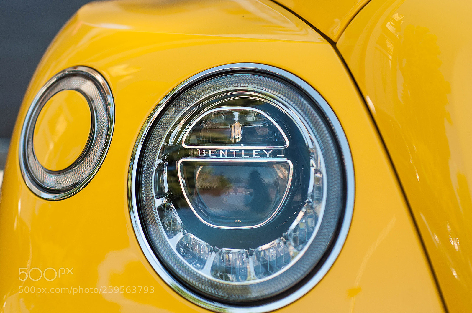 Nikon D90 sample photo. Bentley bentayga photography