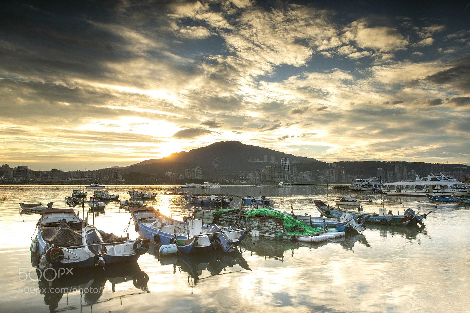 Canon EOS-1D X sample photo. Taiwain 八里日出‘ photography