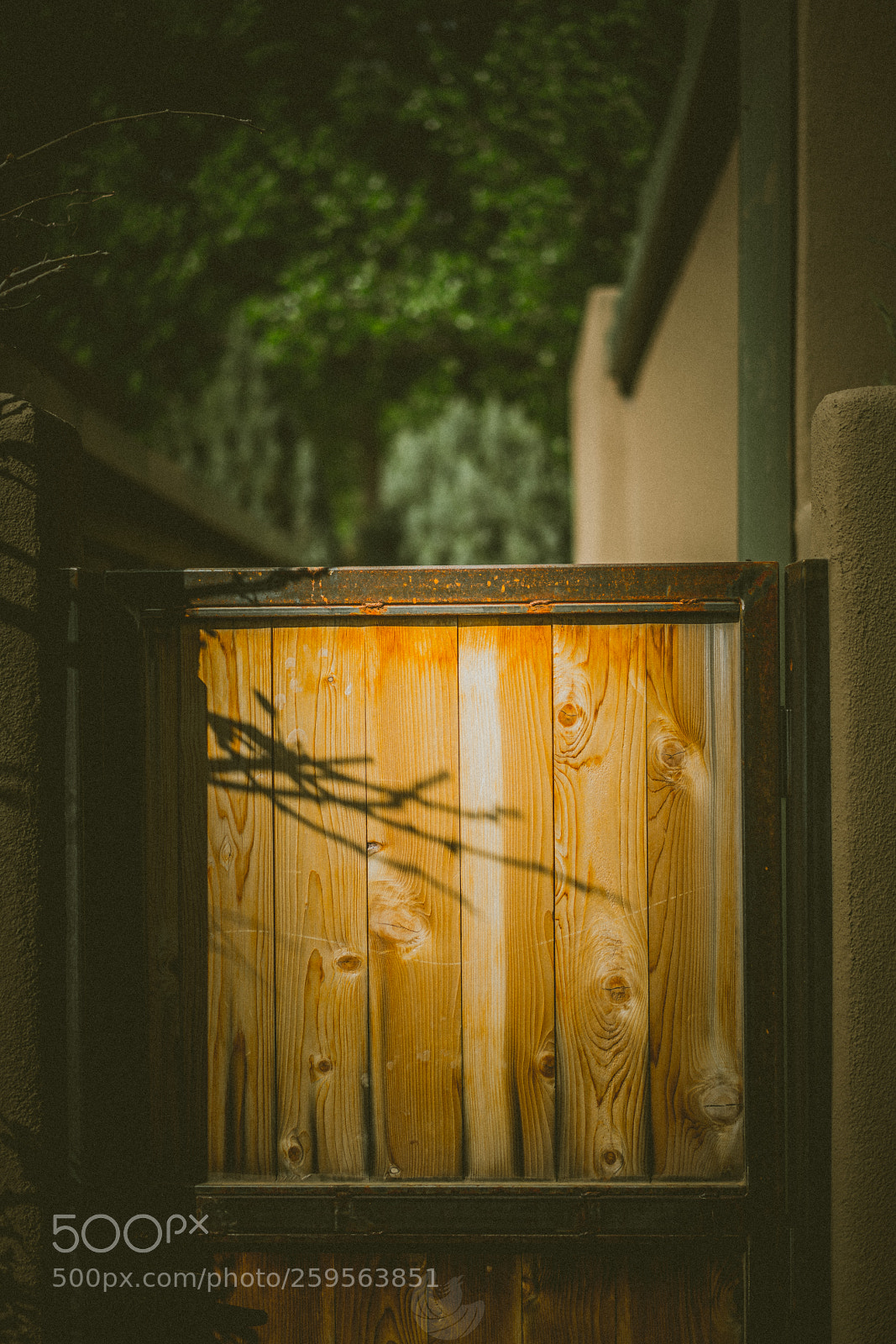 Sony a7R II sample photo. Wood and metal photography