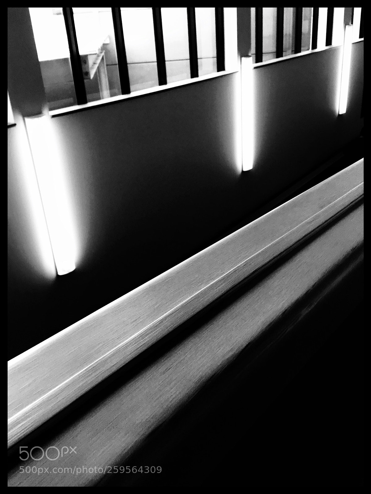 Apple iPhone SE sample photo. Light and lines photography