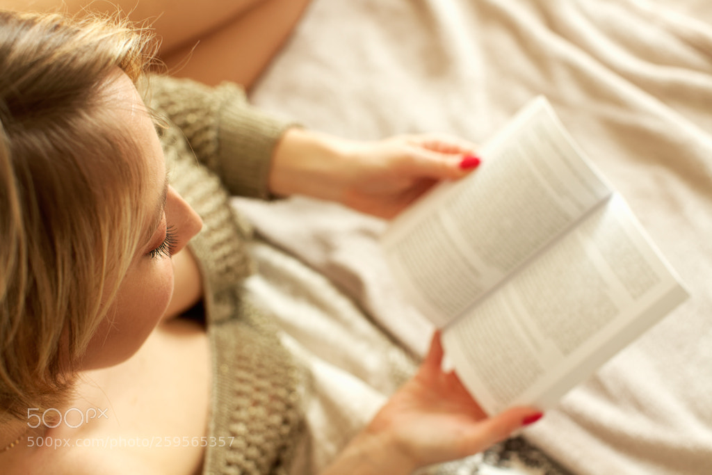 Canon EOS 5D Mark II sample photo. Misss a : the book photography