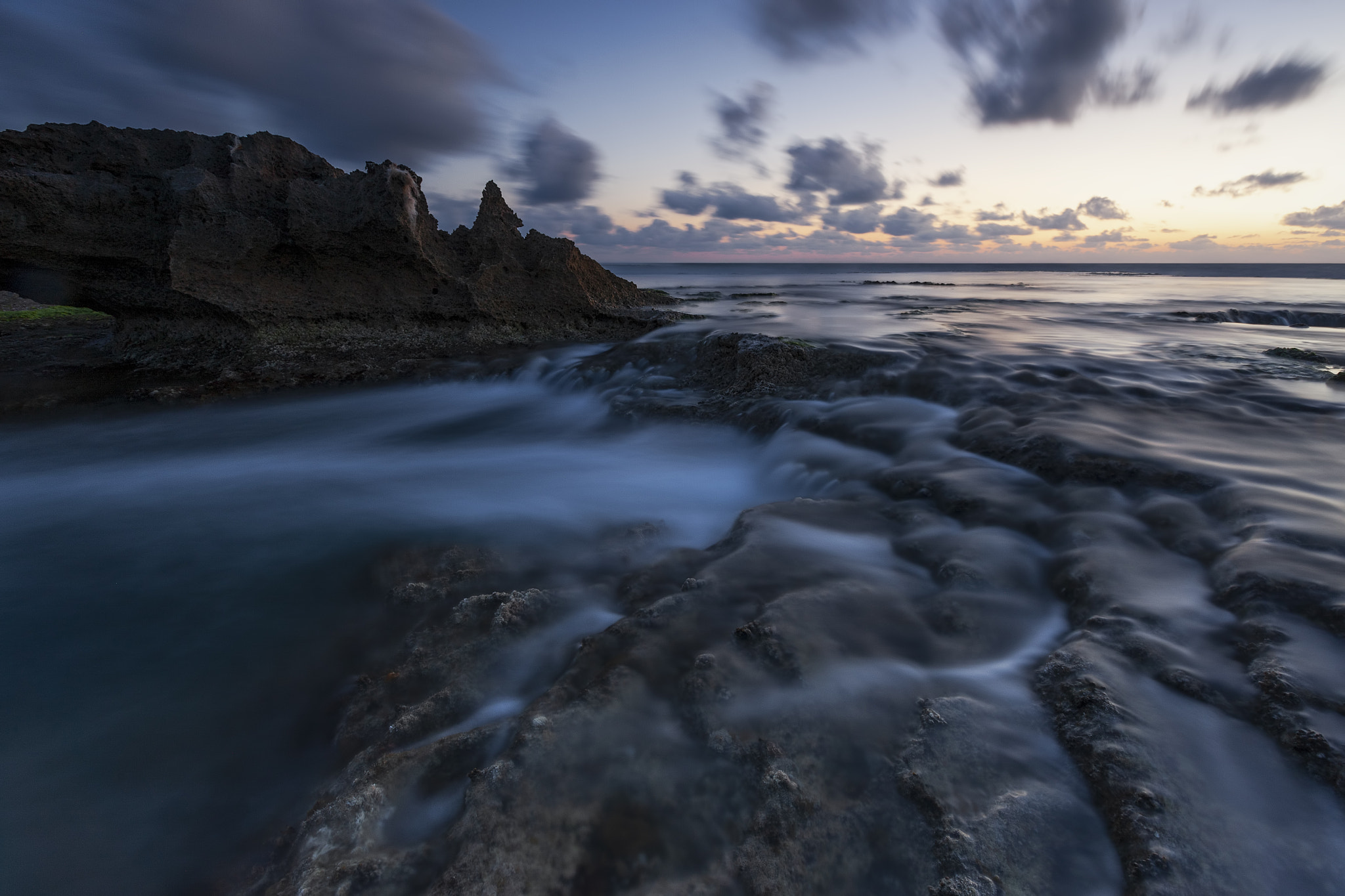 Canon EOS-1Ds Mark III sample photo. Mediterranean sea photography