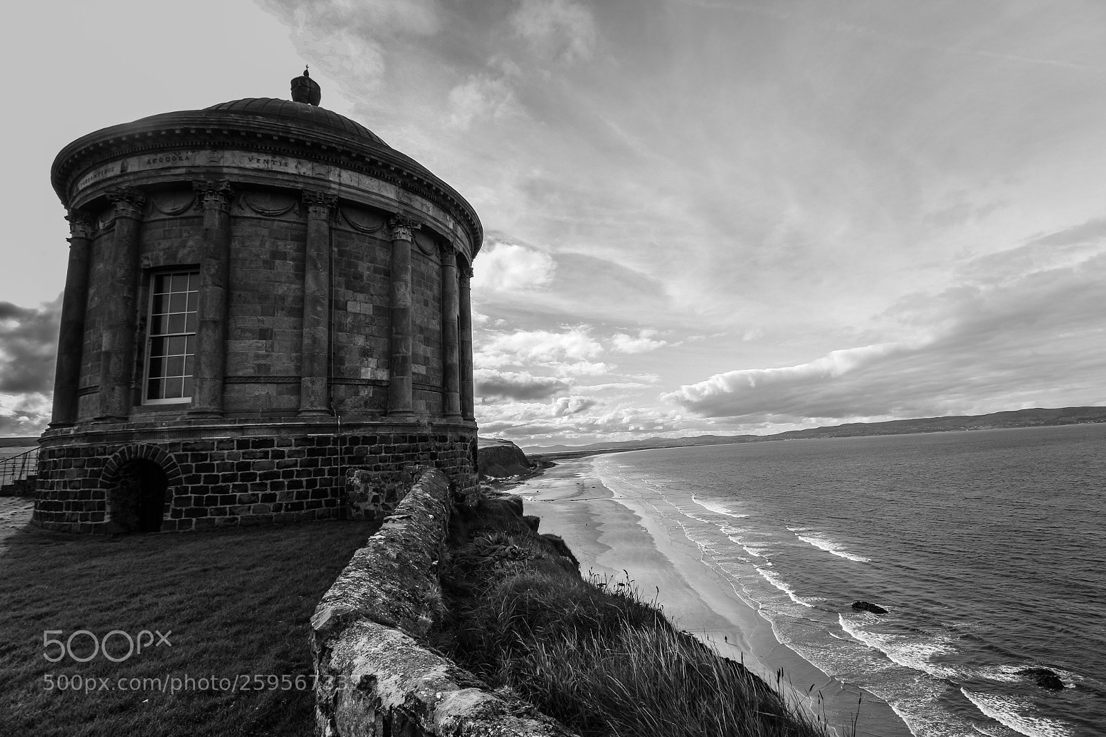 Canon EOS 100D (EOS Rebel SL1 / EOS Kiss X7) sample photo. Mussenden temple photography