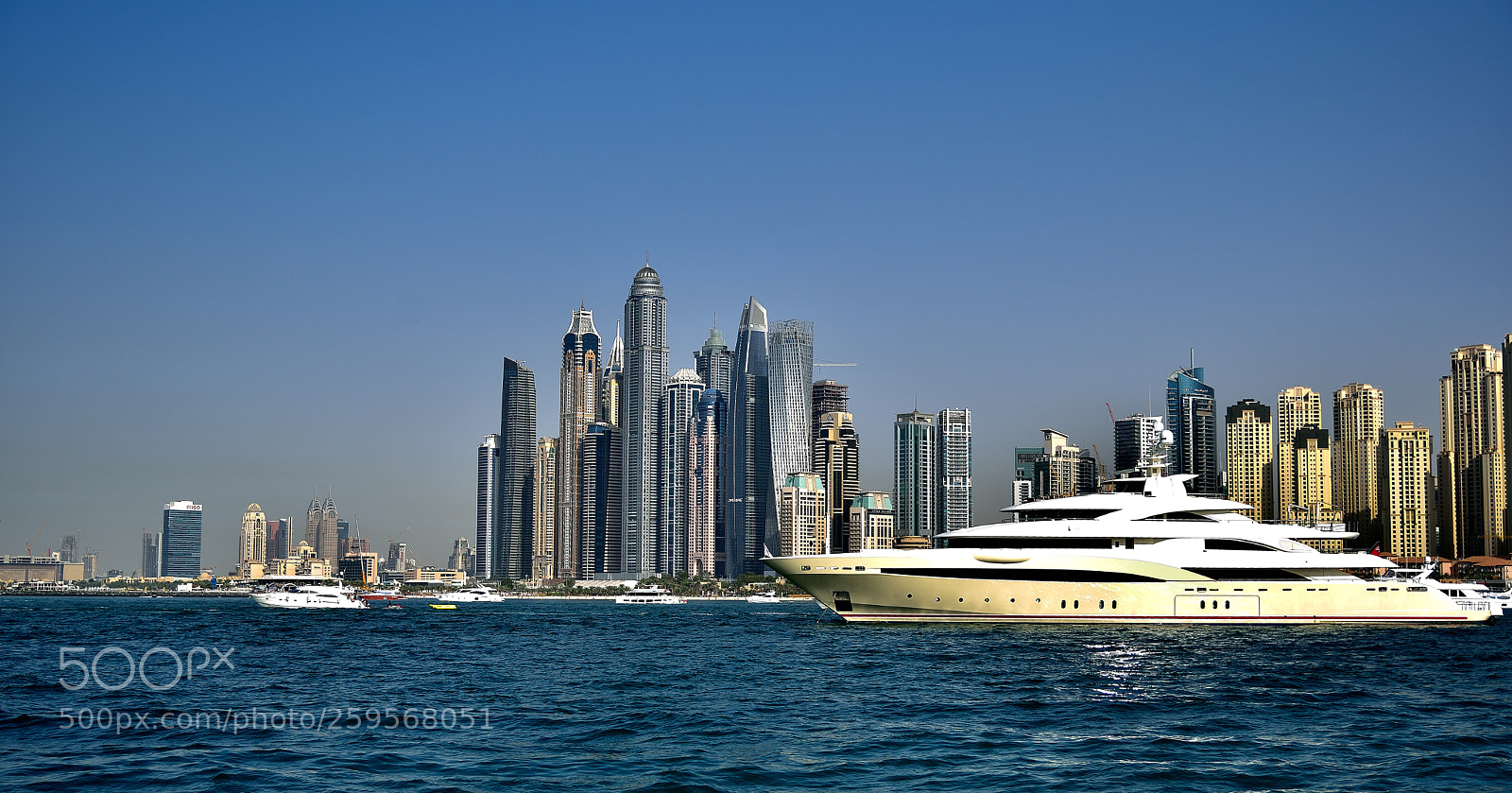 Nikon AF-S Nikkor 24-120mm F4G ED VR sample photo. Architecture photography