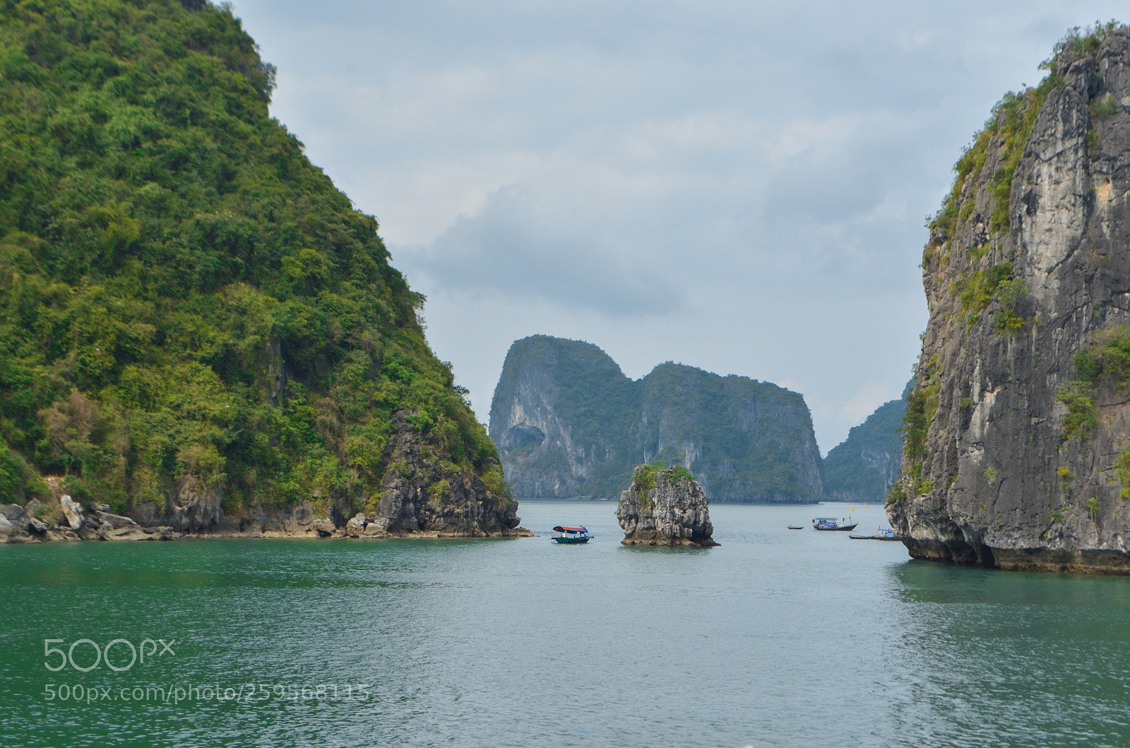 Nikon D5100 sample photo. Halong bay 13 photography