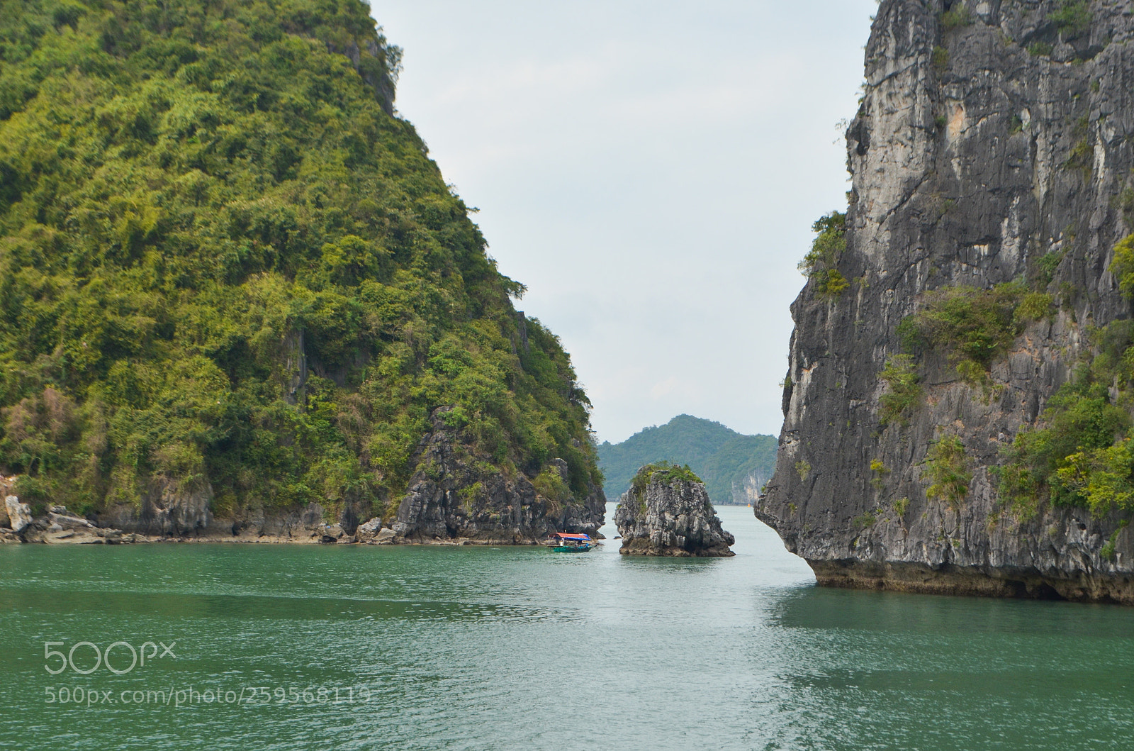 Nikon D5100 sample photo. Halong bay 14 photography