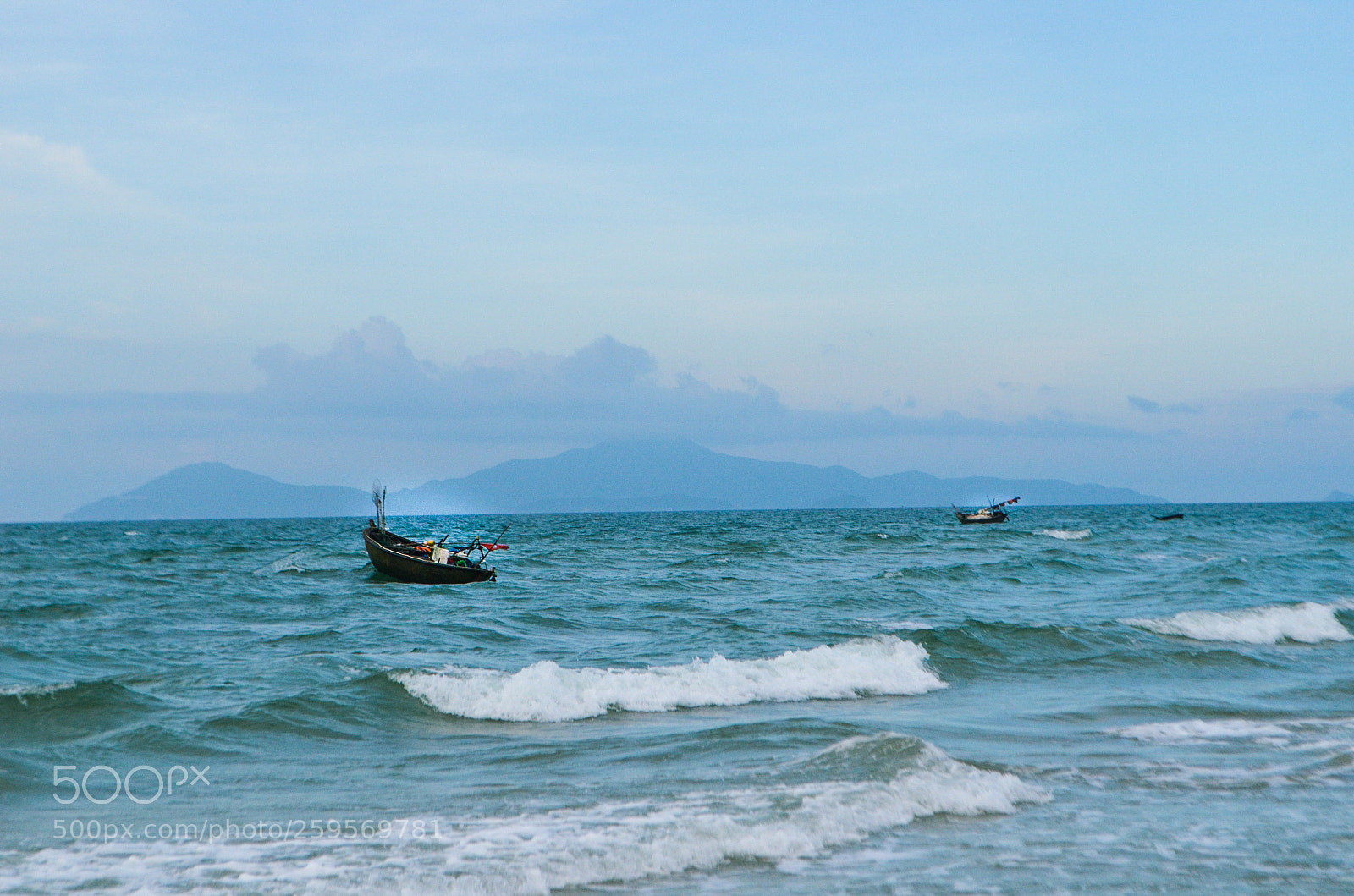 Nikon D5100 sample photo. Precarious photography