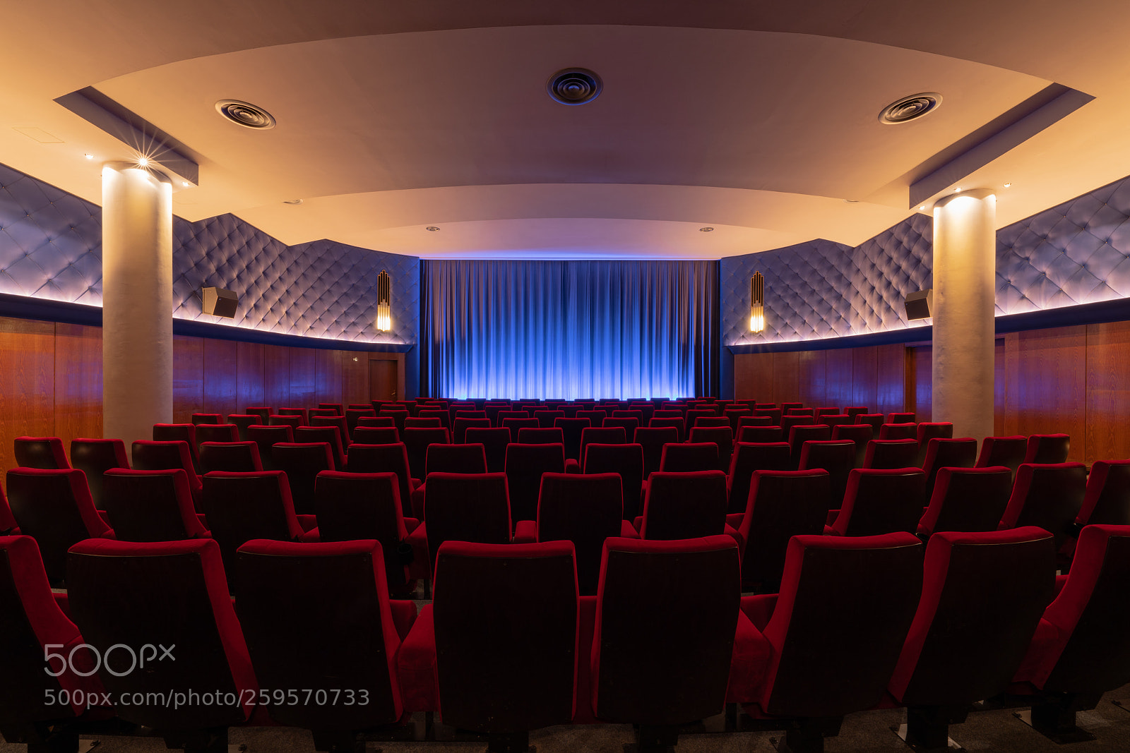 Sony a7R III sample photo. Garbo kino photography
