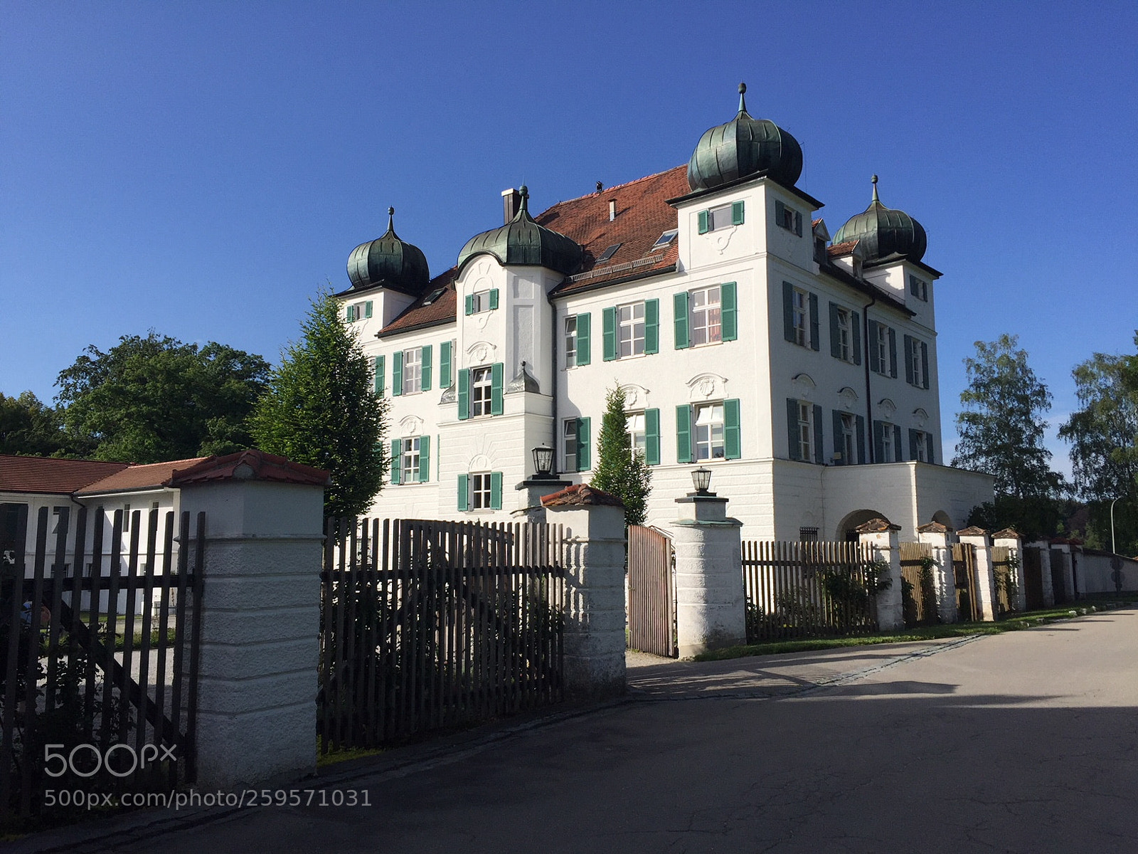 Apple iPhone 6 sample photo. Elmerswang castle photography