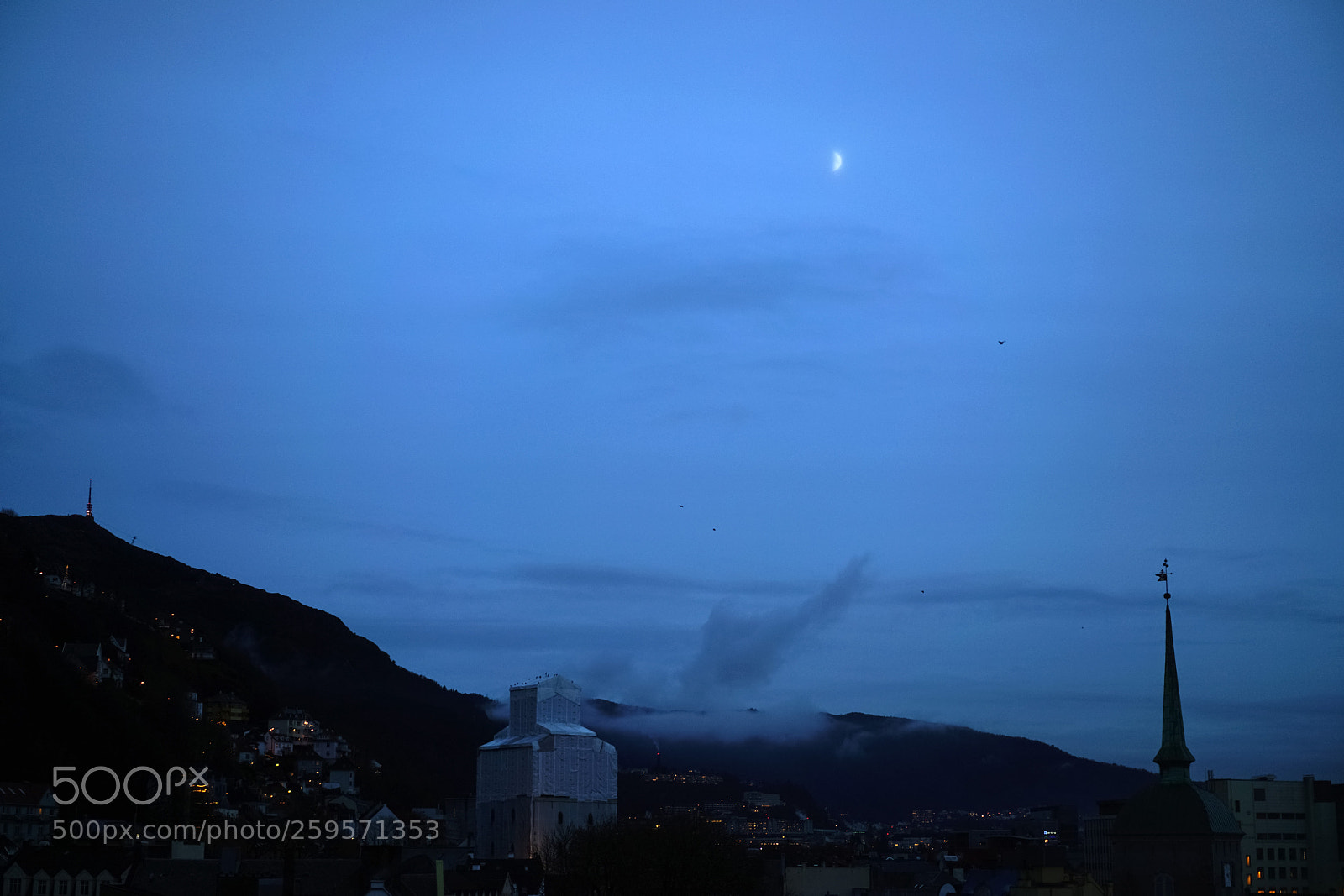 Sony a7 II sample photo. Twilight, bergen photography
