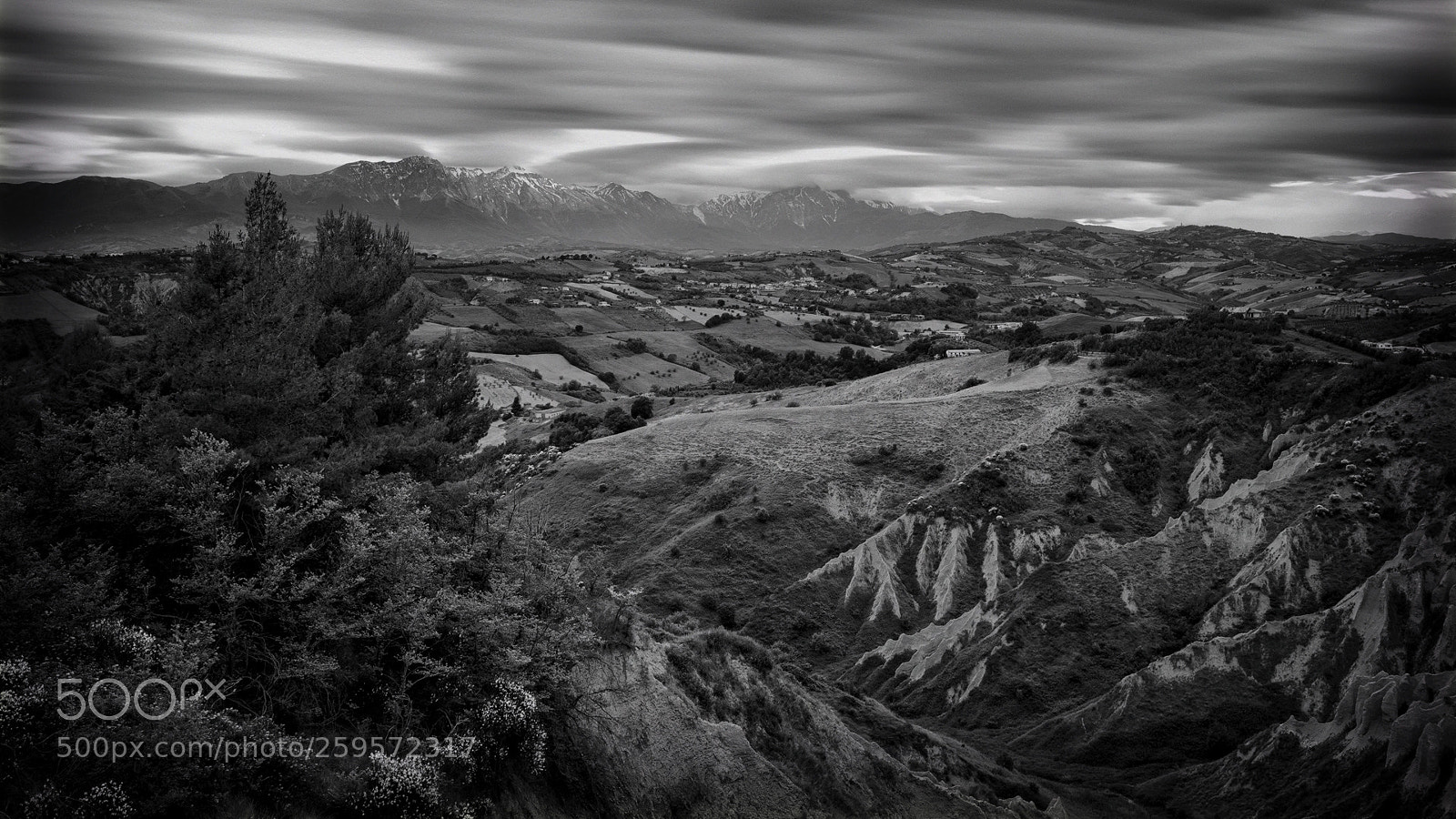 Nikon D800 sample photo. Nuvole in rapido movimento photography