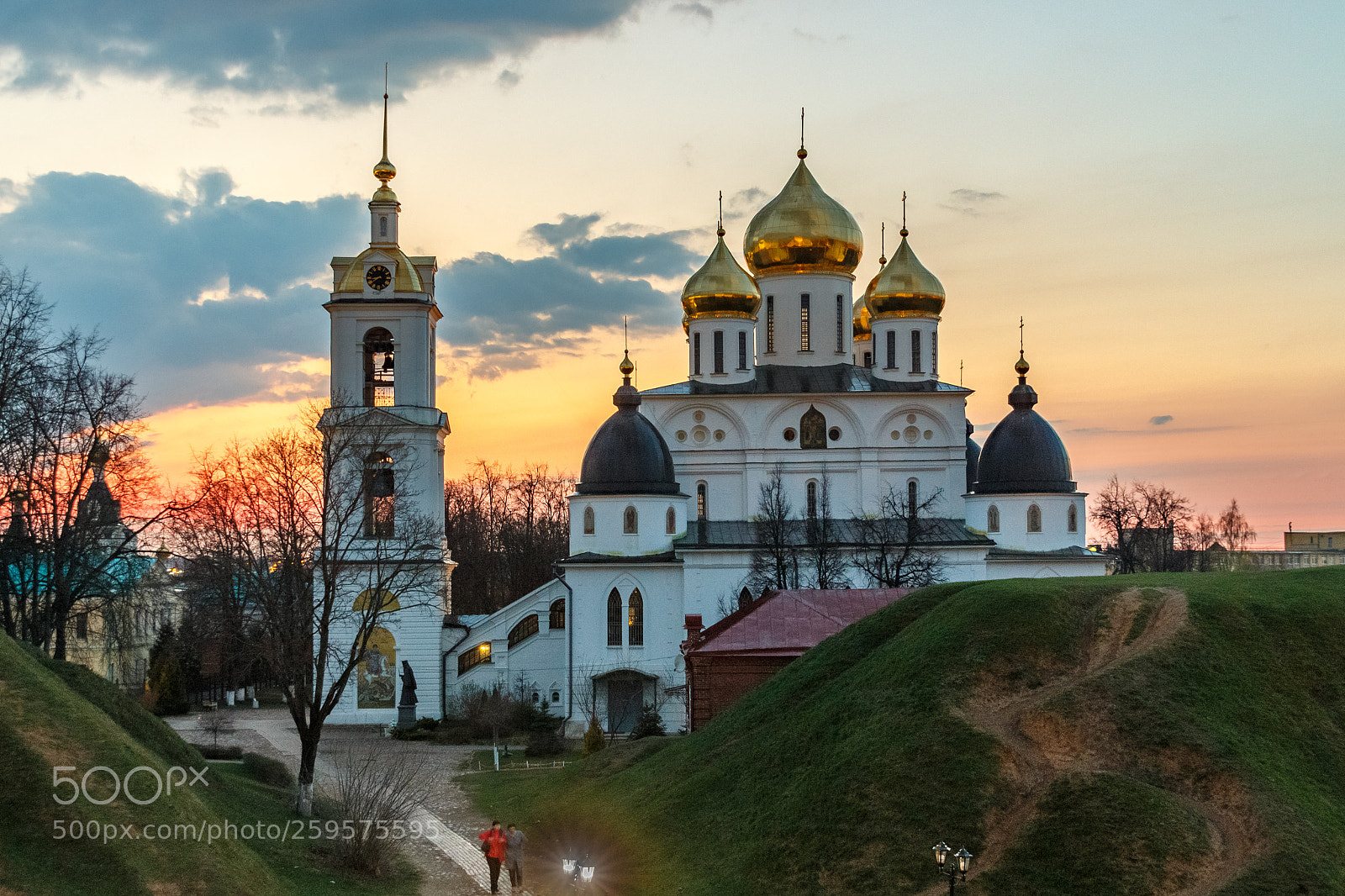 Canon EOS 700D (EOS Rebel T5i / EOS Kiss X7i) sample photo. Dormition cathedral, dmitrov photography