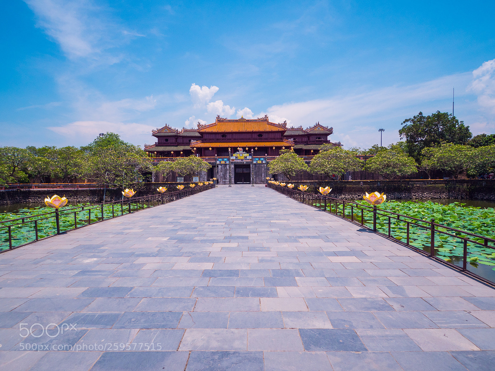 Olympus OM-D E-M5 II sample photo. Imperial city entrance photography