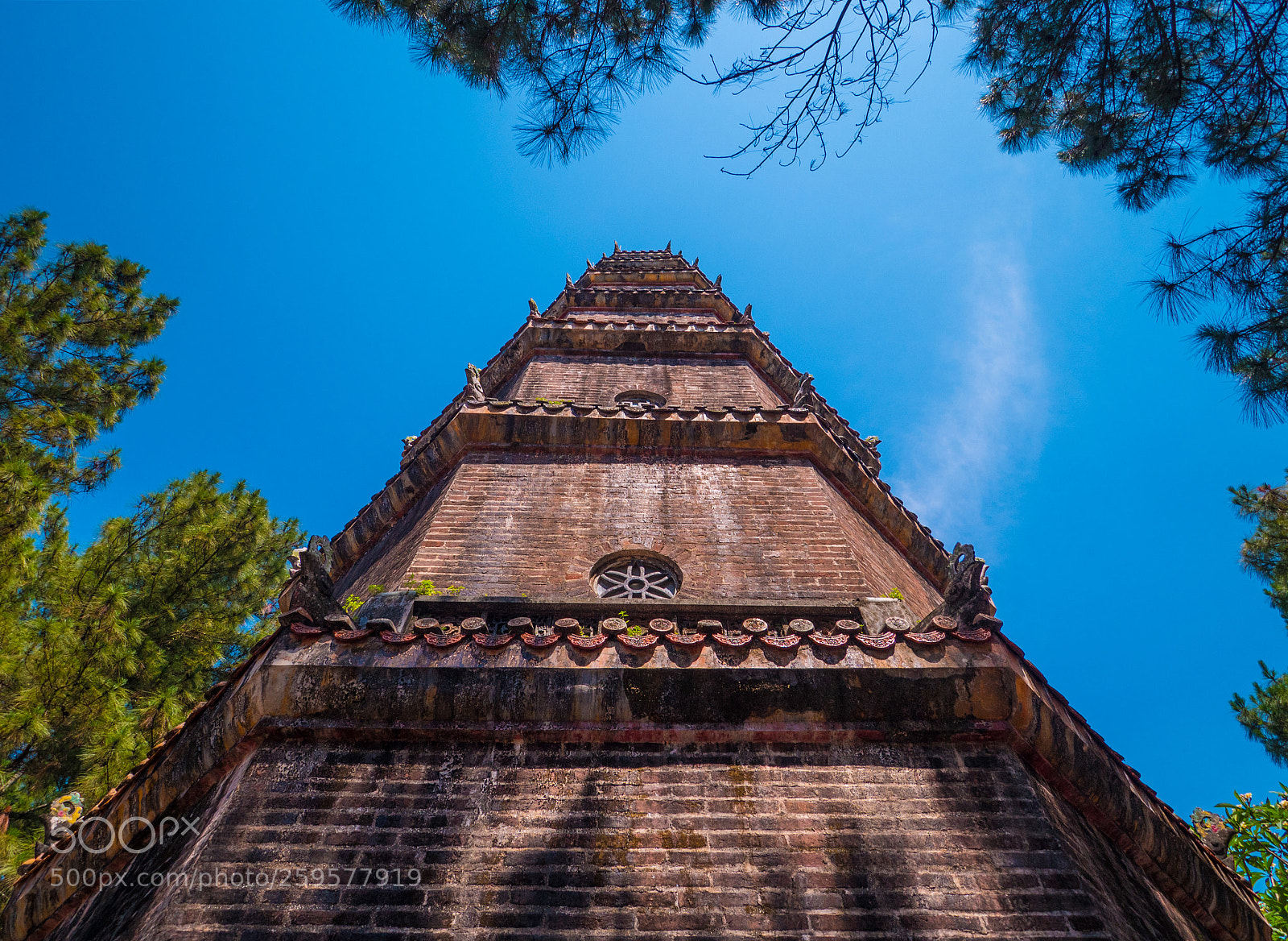 Olympus OM-D E-M5 II sample photo. Thien mu perspective photography