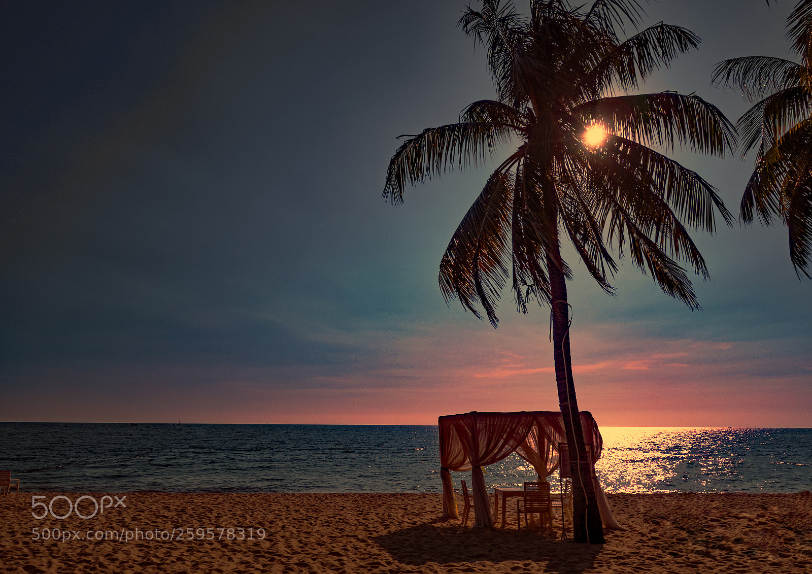 Olympus OM-D E-M5 II sample photo. Sunset in phu quoc photography