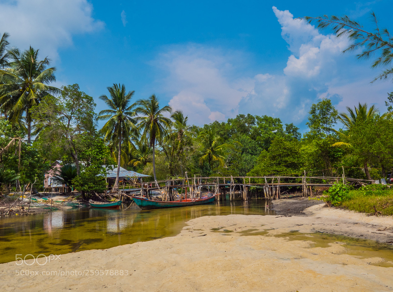 Olympus OM-D E-M5 II sample photo. Fishing village photography