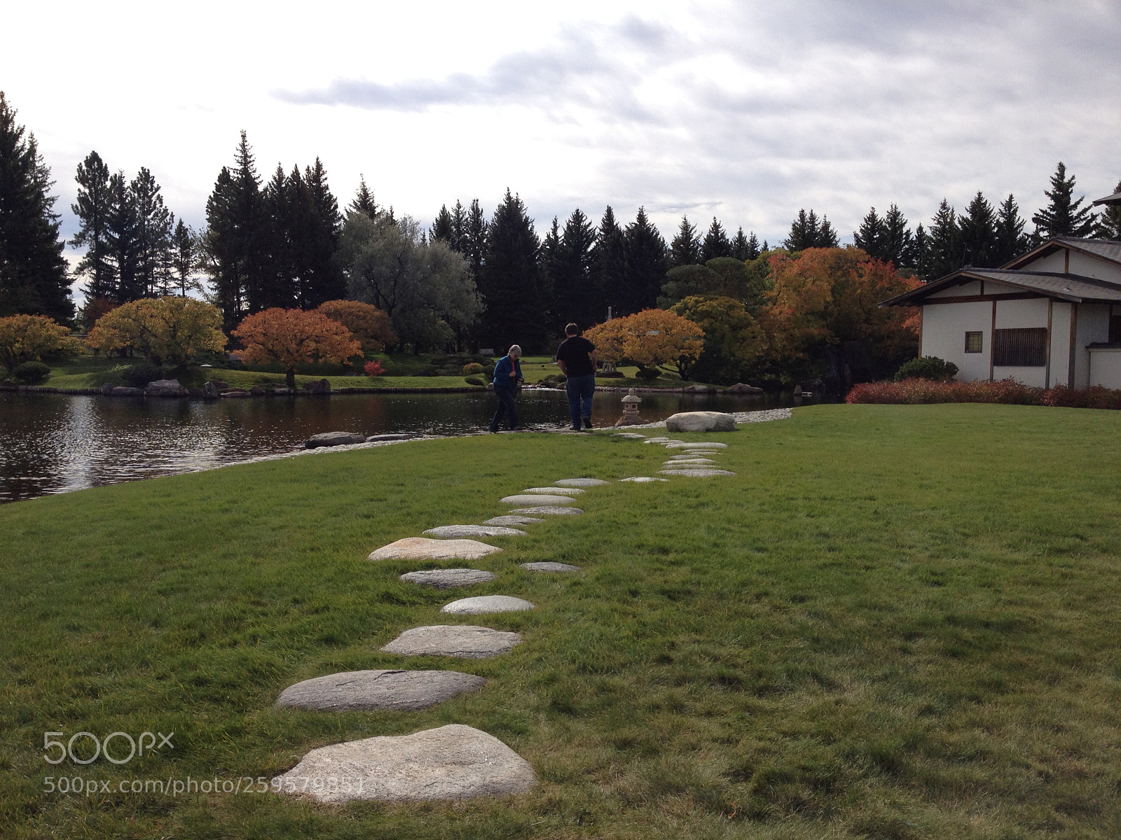 Apple iPhone 4S sample photo. Img photography