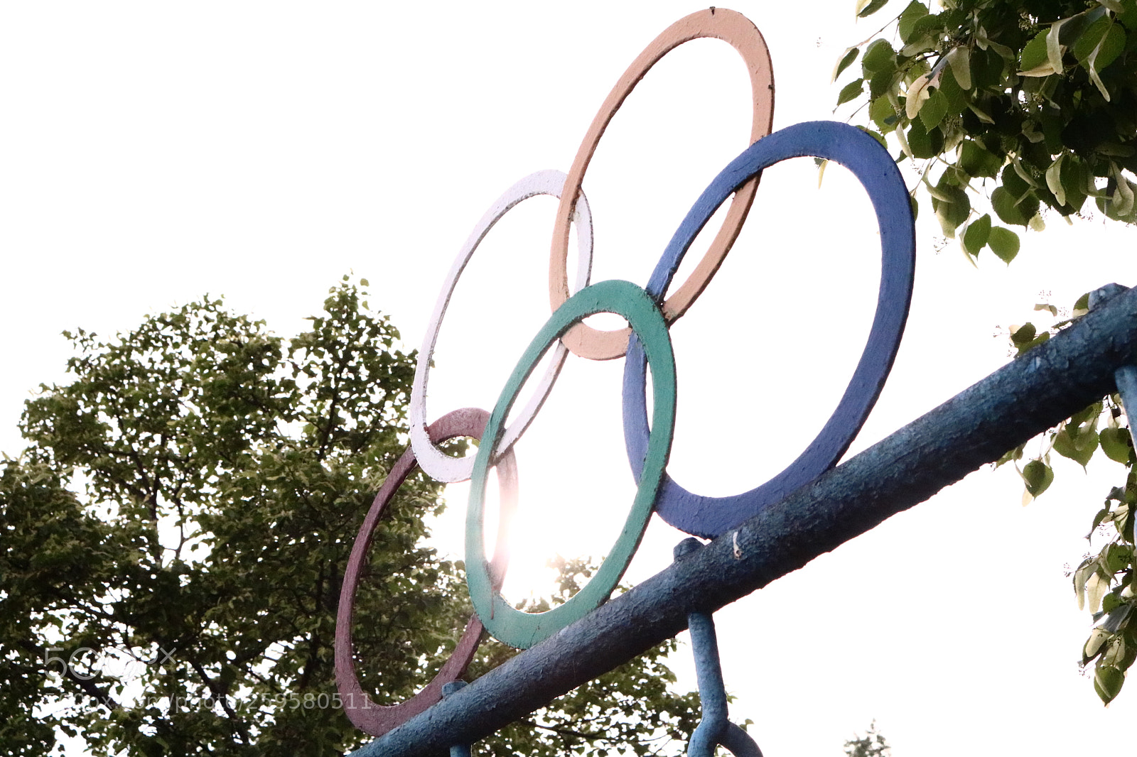 Canon EOS 750D (EOS Rebel T6i / EOS Kiss X8i) sample photo. Symbol of the olympiad photography