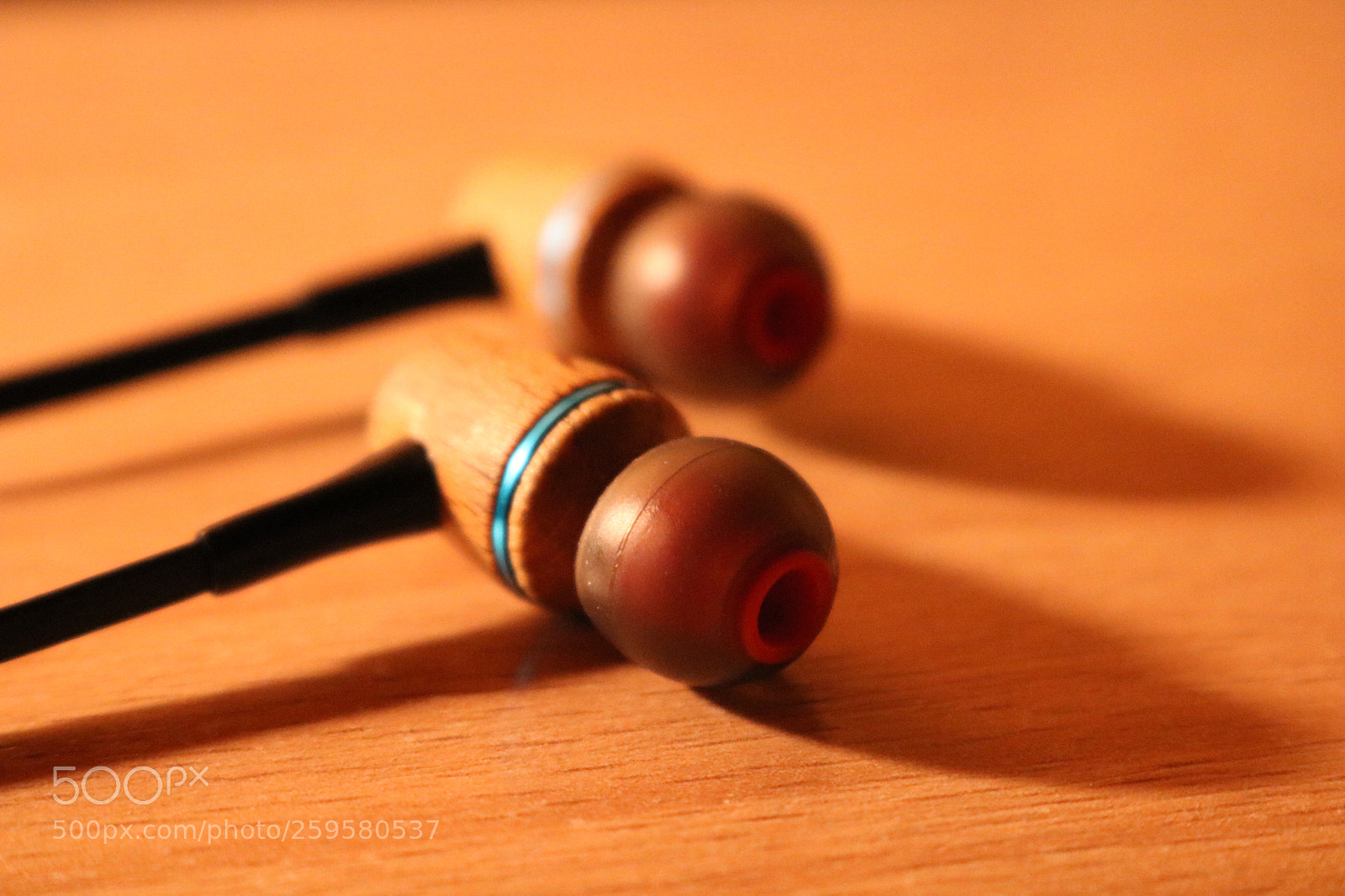 Canon EOS 750D (EOS Rebel T6i / EOS Kiss X8i) sample photo. Wooden earphones photography