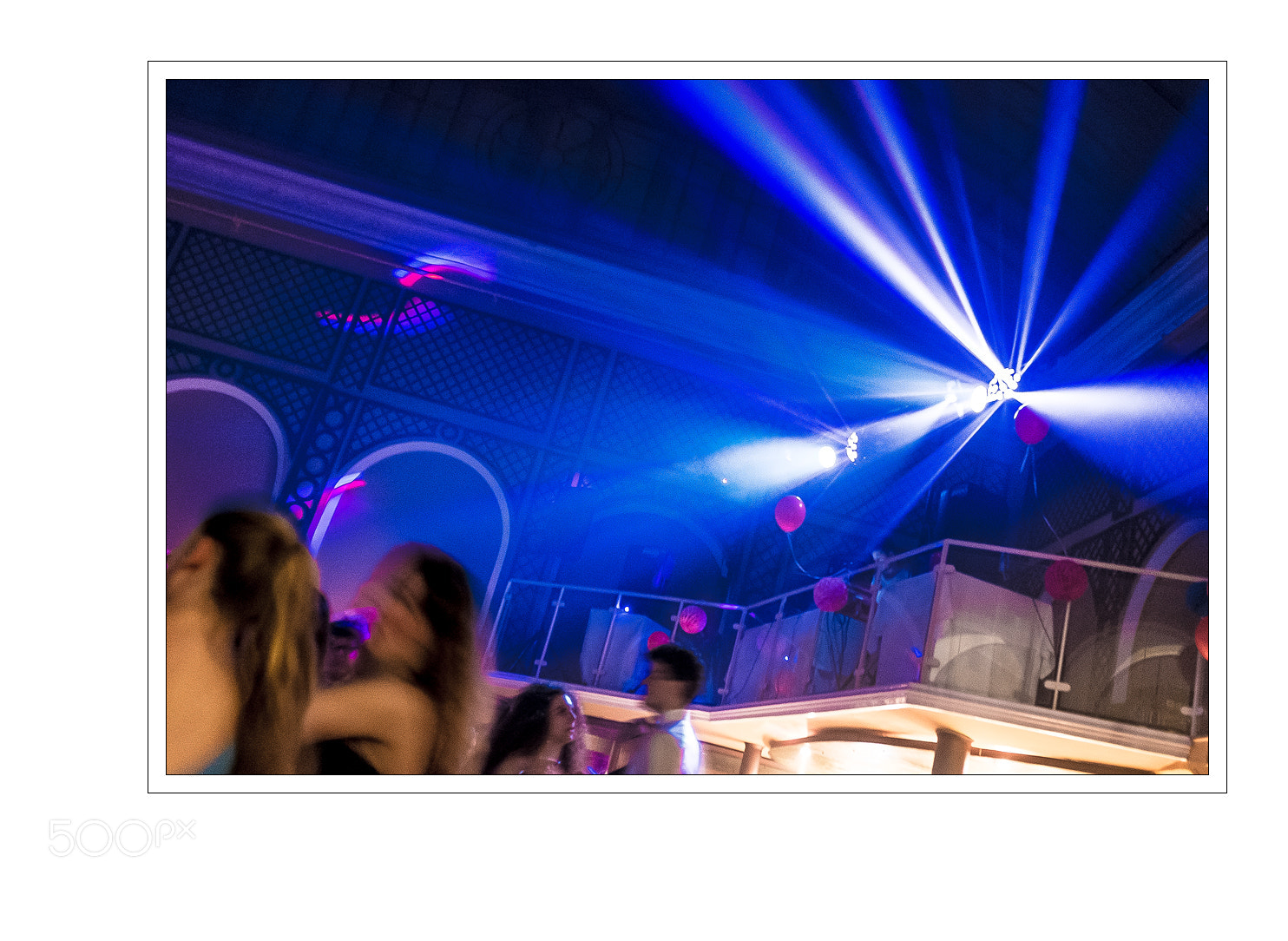 Fujifilm X100T sample photo. Dancefloor photography