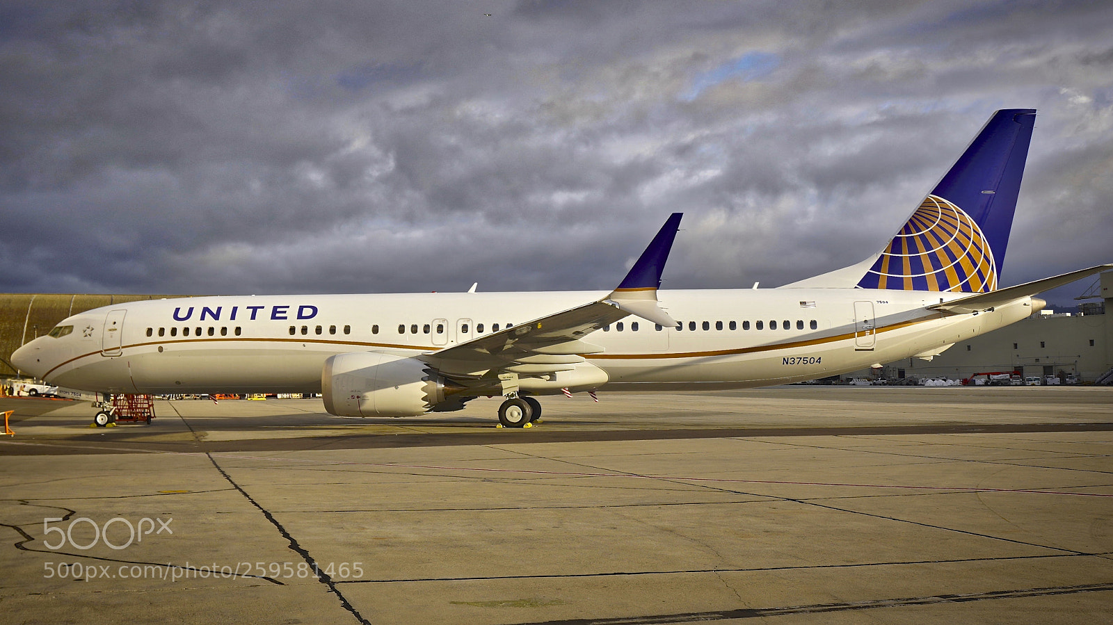 Sony a7R III sample photo. United airlines 2018 boeing photography