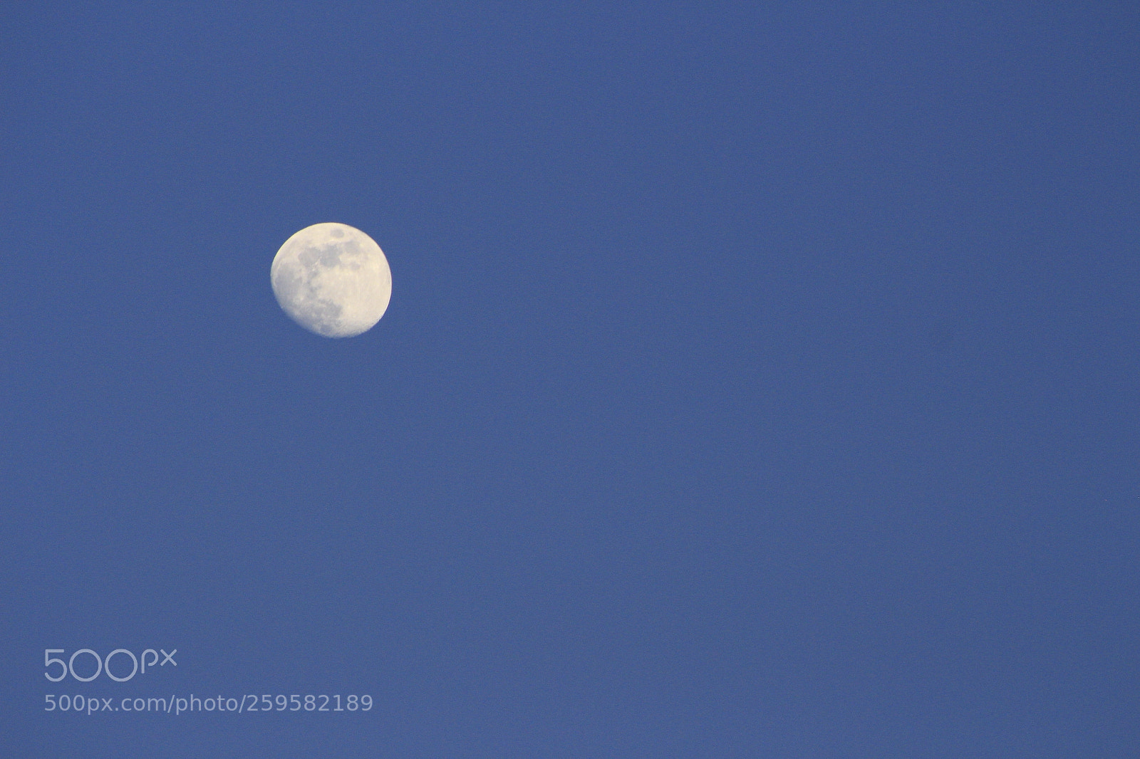Canon EOS 700D (EOS Rebel T5i / EOS Kiss X7i) sample photo. Simple moon photography