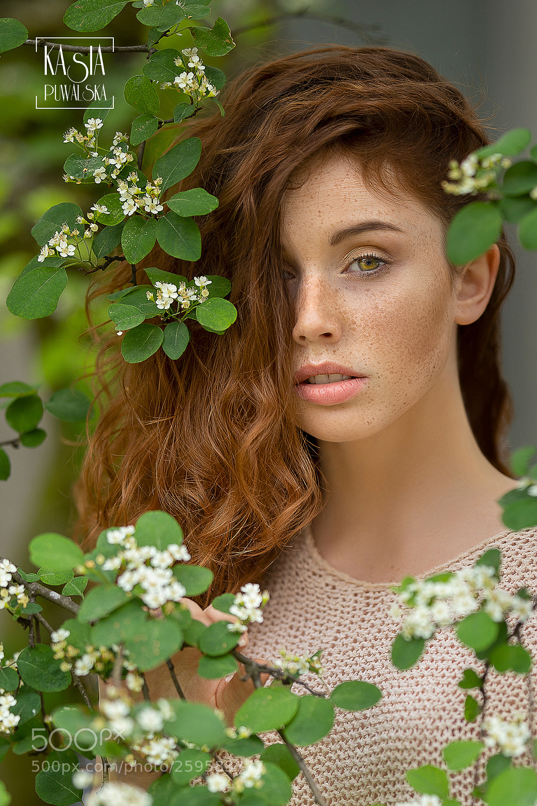 Canon EOS 5D Mark IV sample photo. Girl portrait photography