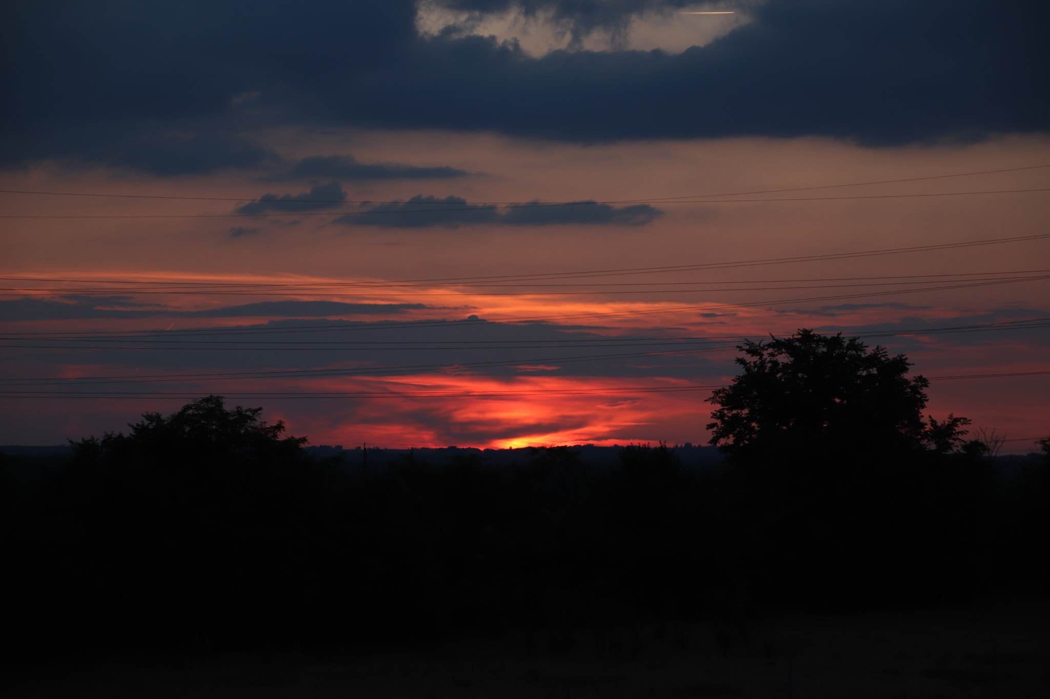 Canon EOS 800D (EOS Rebel T7i / EOS Kiss X9i) + Canon TS-E 90mm F2.8 Tilt-Shift sample photo. Sunset photography