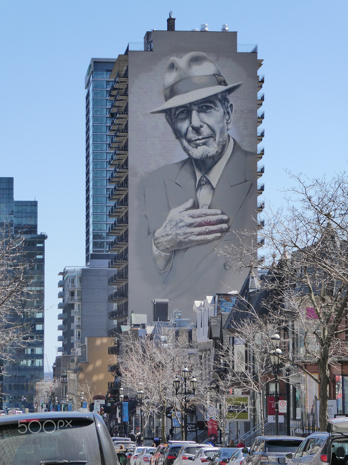 Panasonic DC-ZS70 sample photo. Leonard cohen on crescent street, montreal photography