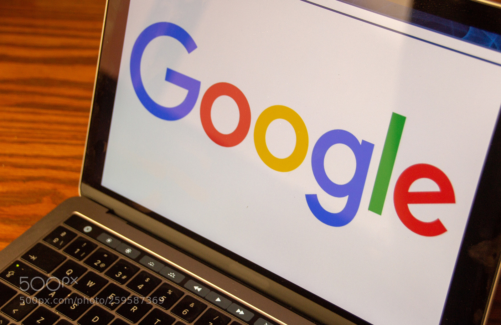 Canon EOS 1200D (EOS Rebel T5 / EOS Kiss X70 / EOS Hi) sample photo. Google logo on computer photography