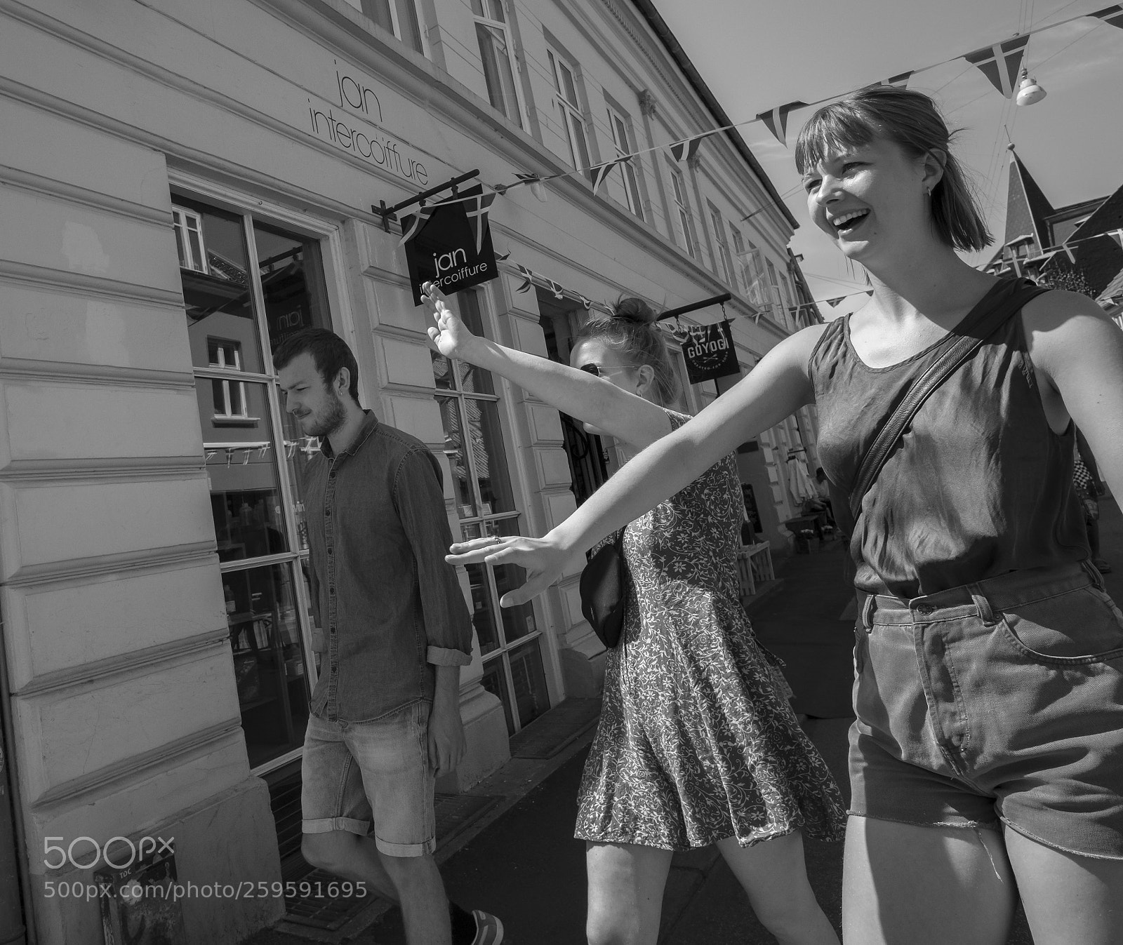 Fujifilm X-T20 sample photo. Hello - we are photography