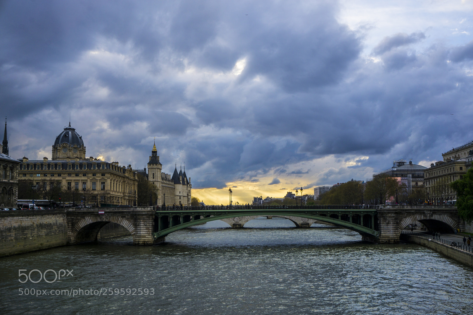 Sony a6000 sample photo. Sunset in paris photography