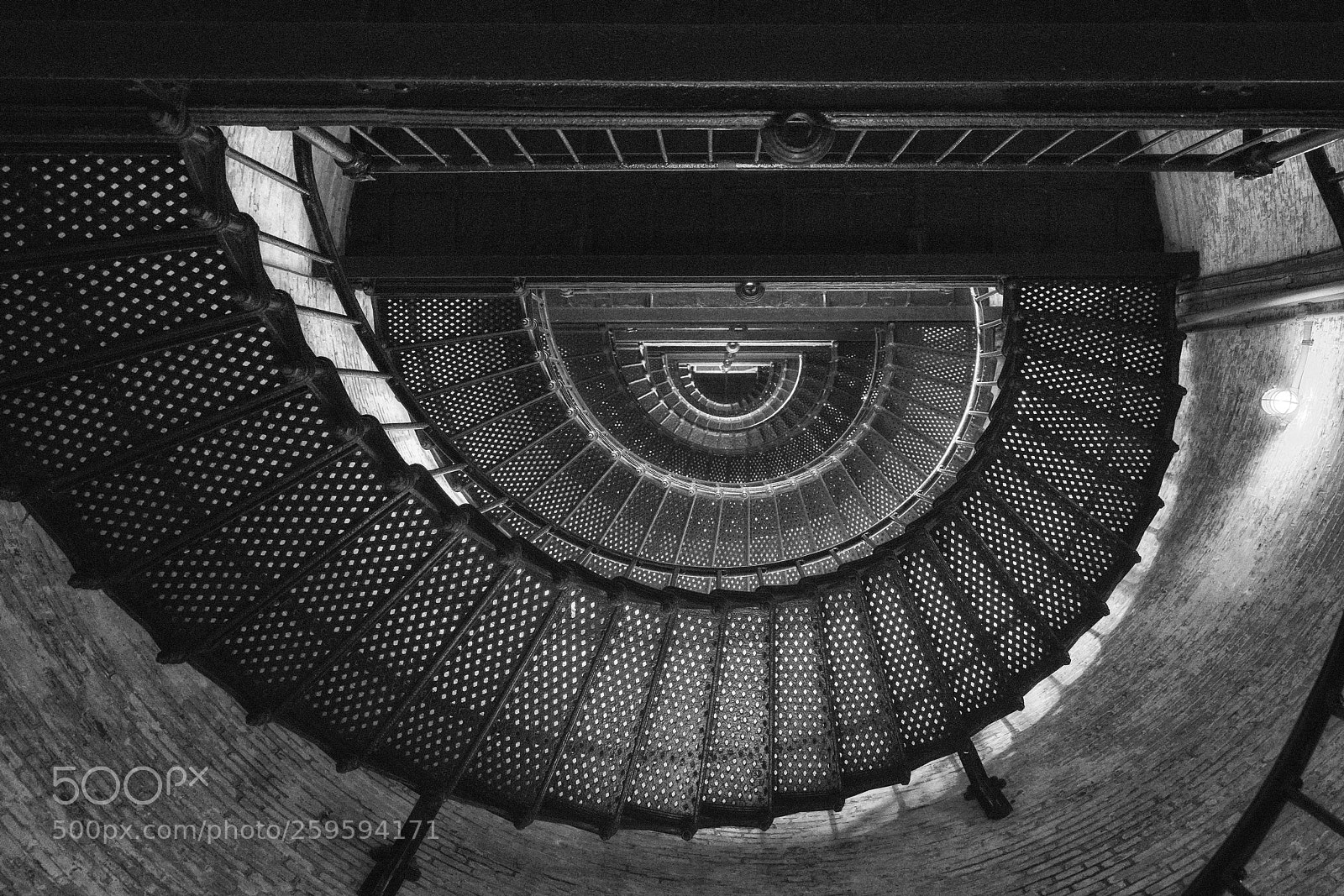 Sony a7R III sample photo. Currituck beach lighthouse staircase photography