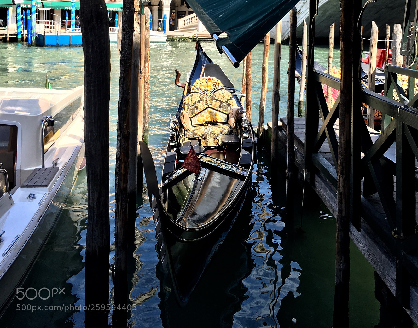 Apple iPhone 6s Plus sample photo. Gondola photography