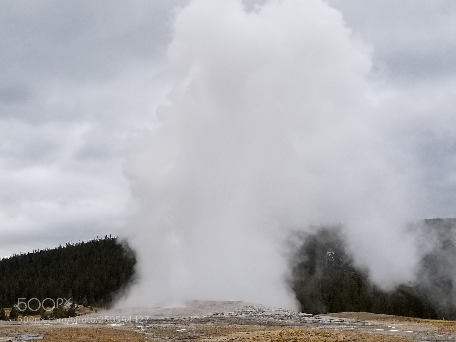 Samsung Galaxy S8+ sample photo. Old faithful yellowstone photography