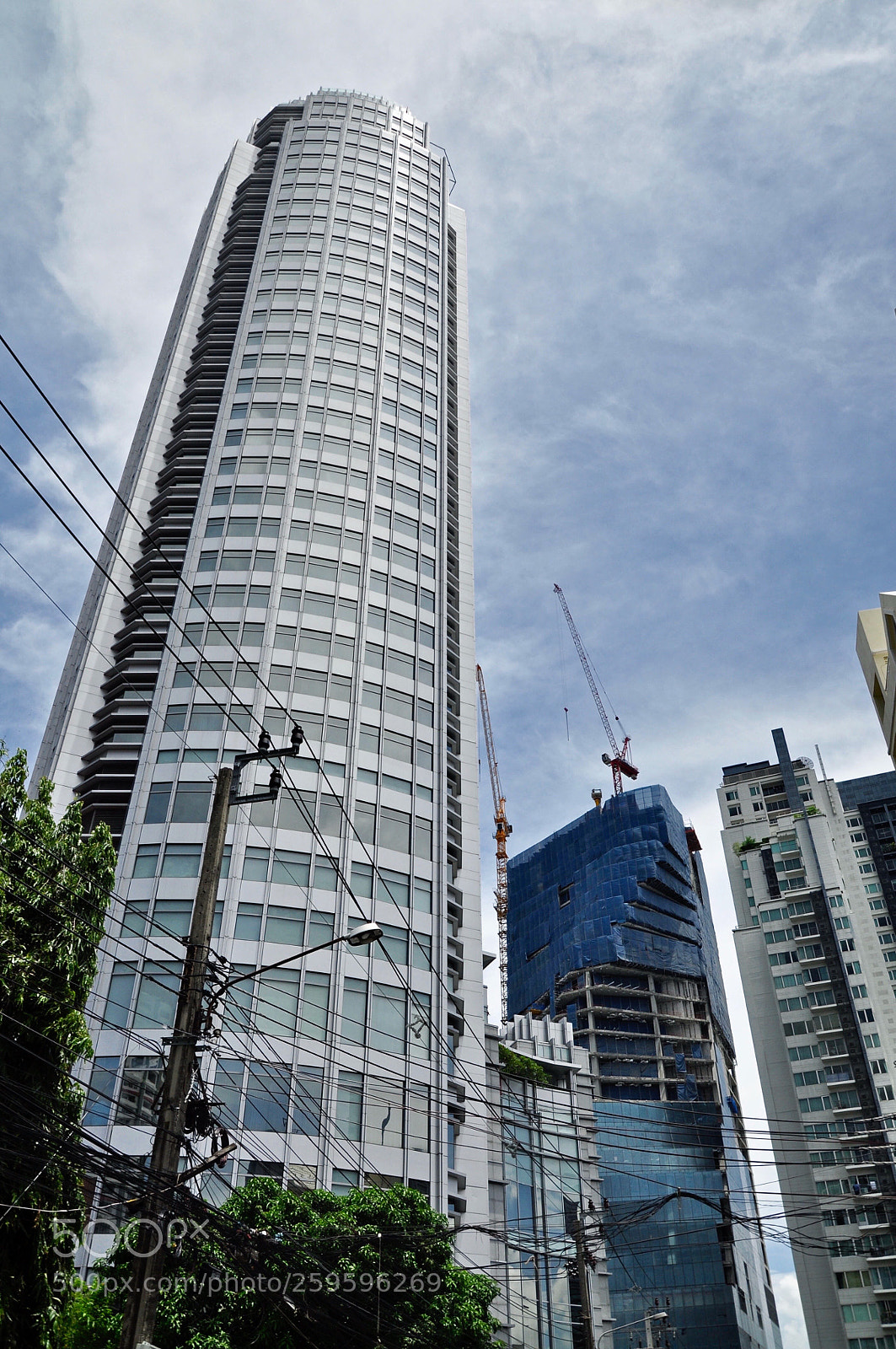 Nikon D5000 sample photo. Skyscraper photography