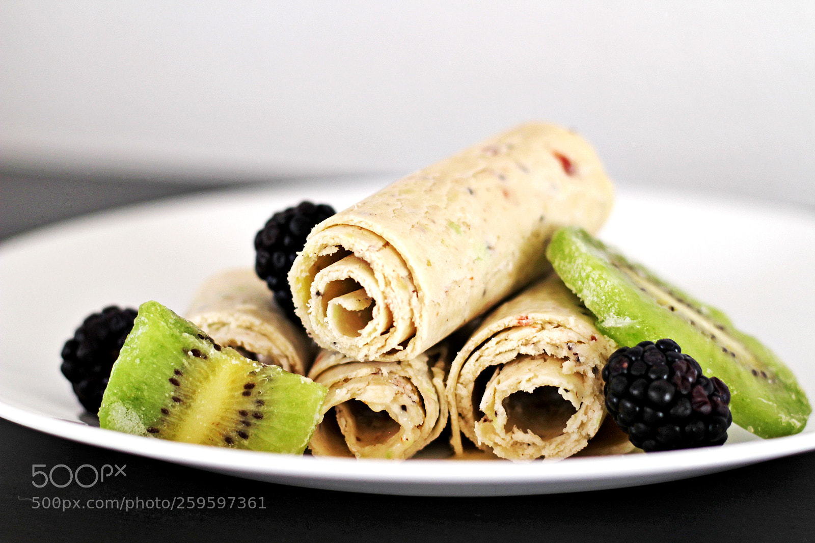 Canon EOS 100D (EOS Rebel SL1 / EOS Kiss X7) sample photo. Ice cream rolls photography